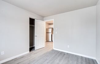 2 beds, 1 bath, 800 sqft, $1,099, Unit 855 - 04