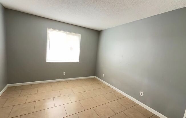 2 beds, 2 baths, 1,000 sqft, $1,495, Unit 4-230