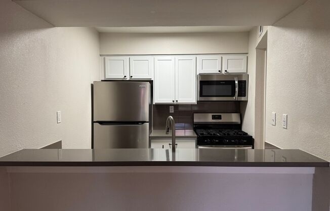 1 bed, 1 bath, 700 sqft, $1,224, Unit LAW11-114