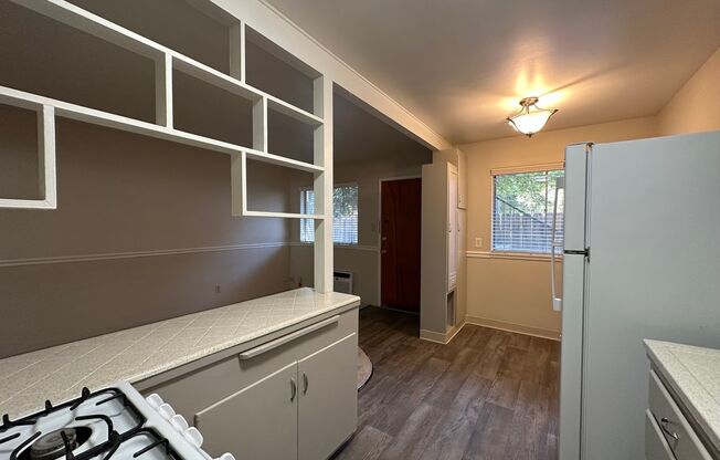 Live Where Midtown Happens – Fort Sutter Manor @ 2508 L Street!