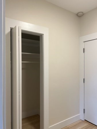 Studio, 1 bath, 357 sqft, $2,100, Unit 8