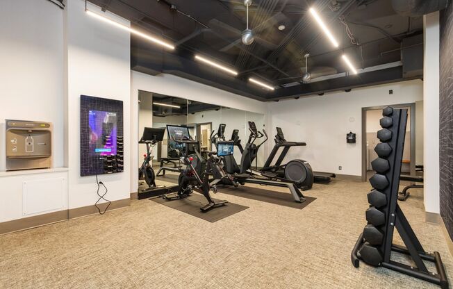 1 bed, 1 bath, 415 sqft, $1,499, Unit 609