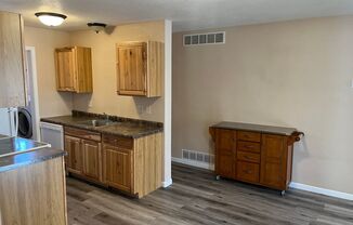 3 beds, 1 bath, $1,450