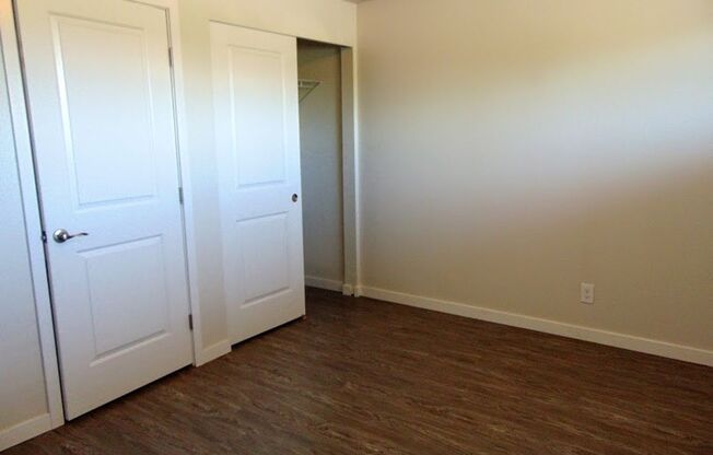 1 bed, 1 bath, 725 sqft, $1,475, Unit 9