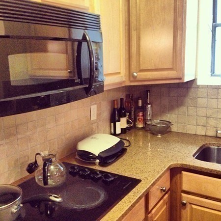 1 bed, 1 bath, 572 sqft, $3,200, Unit 6C