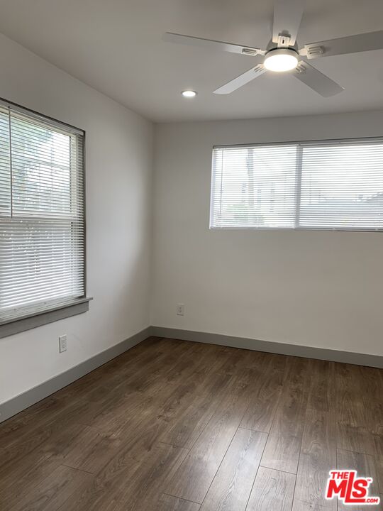 1416 W 46 ST