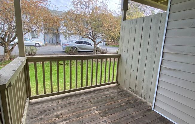 2 bed 1 bath apartment with attached garage in great neighborhood!