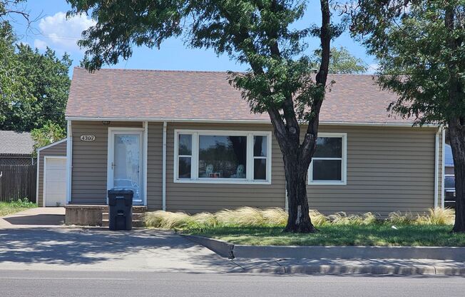 Spacious 3-Bedroom, 2-Bathroom House