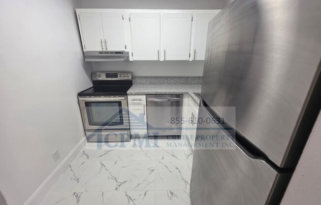 2 beds, 1 bath, 896 sqft, $2,050, Unit B202