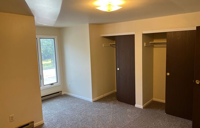 1 bed, 1 bath, 625 sqft, $700, Unit 1