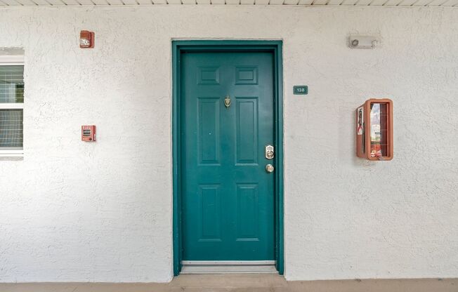 Beautifully Updated Unit at the Florida Club!
