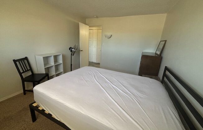 1 bed, 1 bath, $1,000, Unit Apt. 201