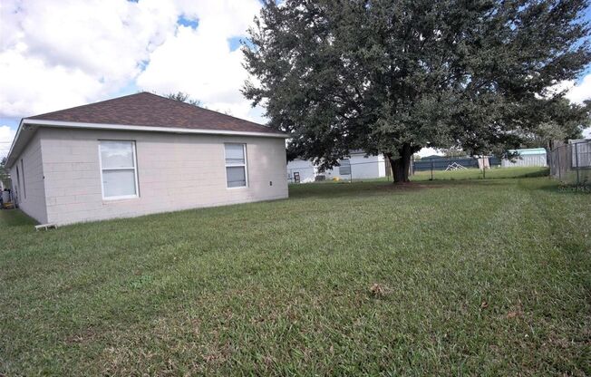 4 beds, 2 baths, $1,900