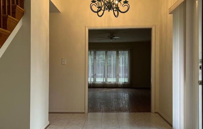 8 BUTLER PL