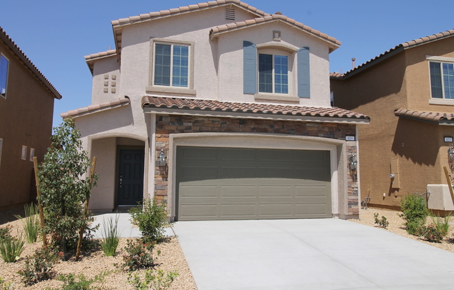 3 bedroom 2.5 bath home in the southwest!!