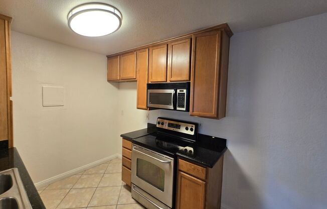 1 bed, 1 bath, $2,195, Unit # #E 01