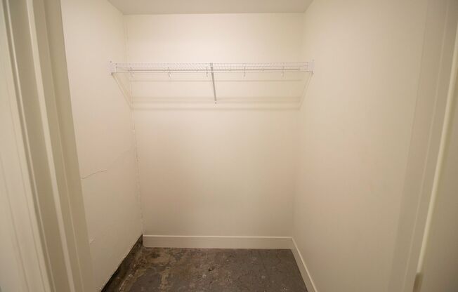 Studio, 1 bath, 530 sqft, $925, Unit The Press - 2208