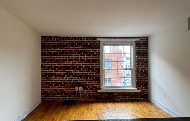 1 bed, 1 bath, 511 sqft, $1,300, Unit APT 406