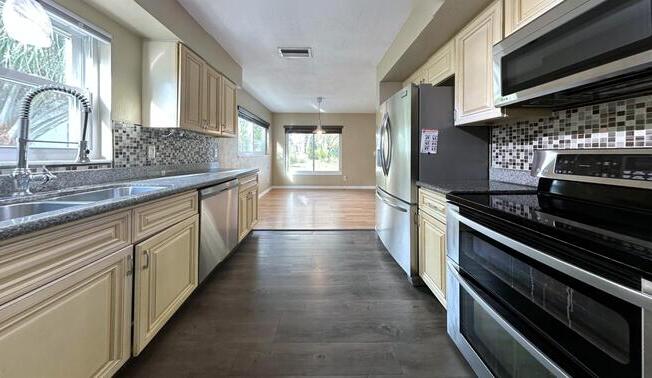 2565 Granada Circle West