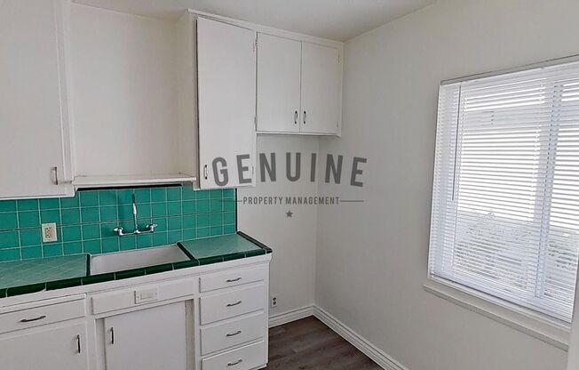 Studio, 1 bath, 350 sqft, $1,375, Unit 16