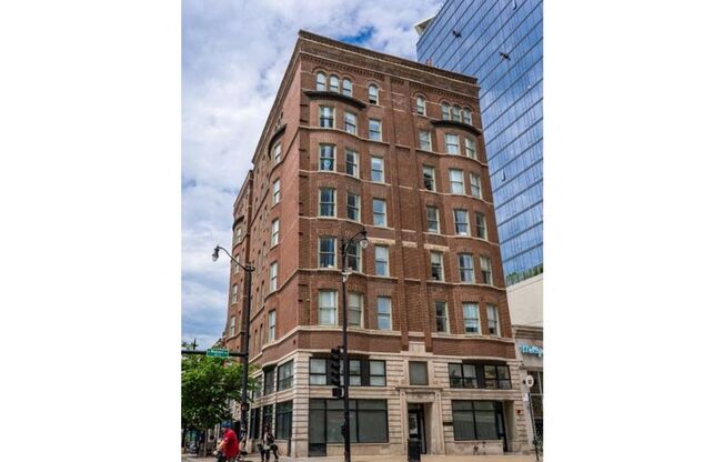 Studio, 1 bath, 441 sqft, $1,550, Unit 205