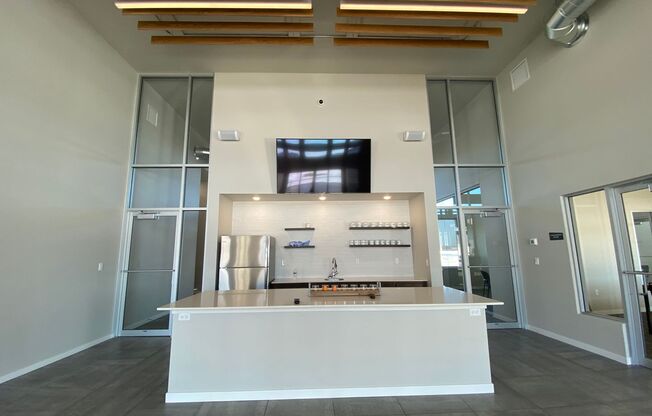 Studio, 1 bath, 611 sqft, $1,030, Unit 113