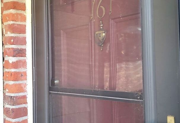 Gorgeous 2-Bedroom Home in Lansdale! Available mid-January!