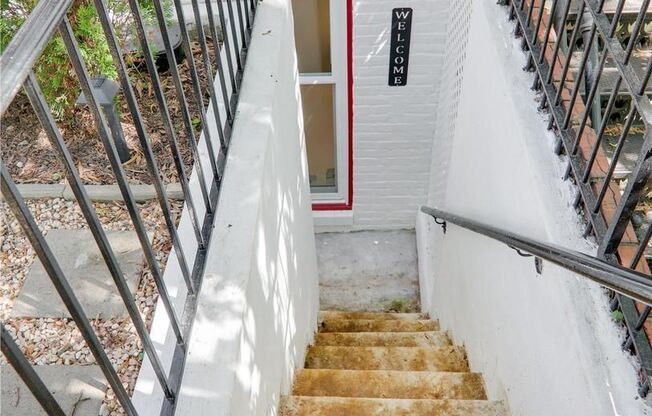 Perfect 1 bed updated condo