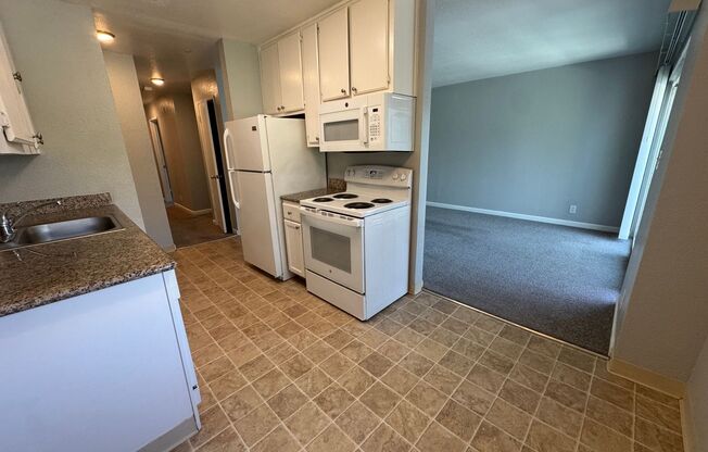 Newly Remodeled Sunny 2Bed/2Bath Apartment With Streetview Balcony Located Near Mission Hills With $750 Off 1st Month’s Rent!!!!
