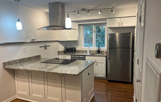 2 bed, 1 bath in Fourth Ward