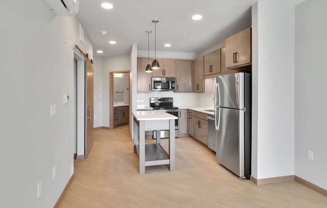 Studio, 1 bath, 528 sqft, $1,650, Unit 313