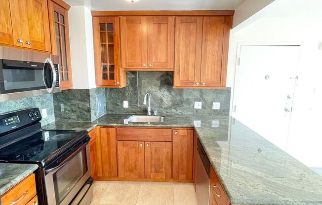 103 (44 Crestline)