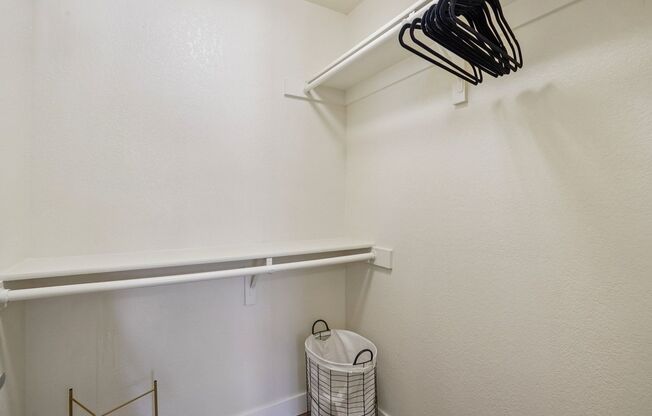 2 beds, 2 baths, 808 sqft, $1,294, Unit 1116