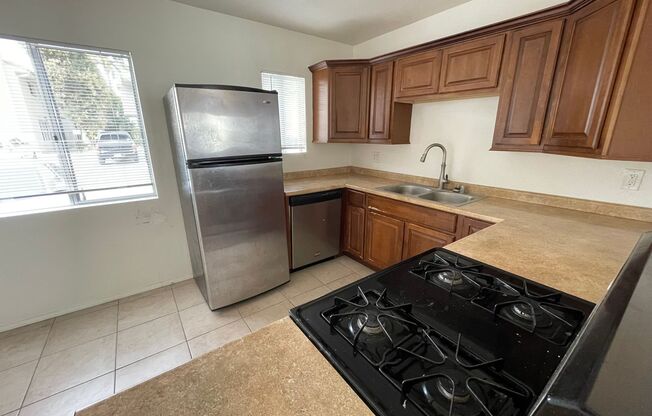 2 beds, 1 bath, $3,095, Unit 962A