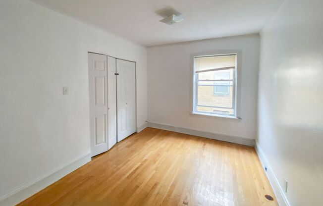 2 beds, 1 bath, 871 sqft, $1,795, Unit 1902-2