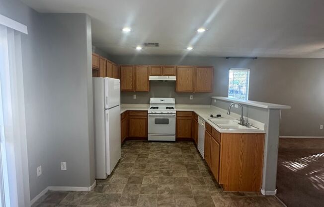 2 beds, 2.5 baths, $1,700