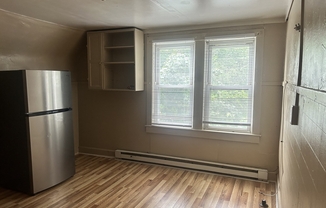 2 beds, 1 bath, 777 sqft, $1,400, Unit 3