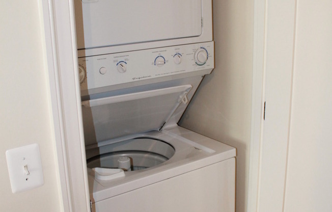 1 bed, 1 bath, 550 sqft, $2,550, Unit 304