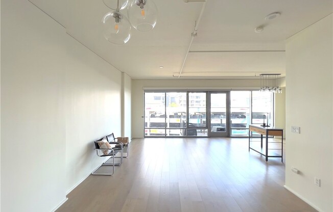 1 bed, 1 bath, 990 sqft, $3,200, Unit 606