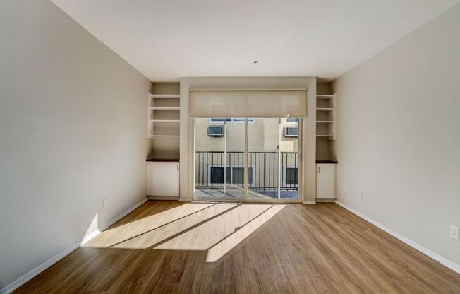 1 bed, 1 bath, 774 sqft, $2,848, Unit 114