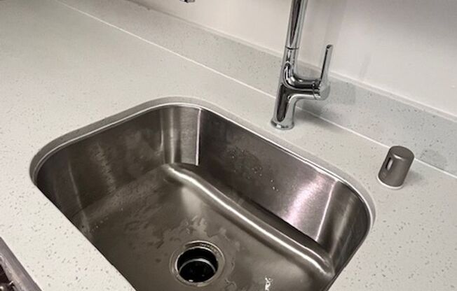 1 bed, 1 bath, 625 sqft, $2,095, Unit 204