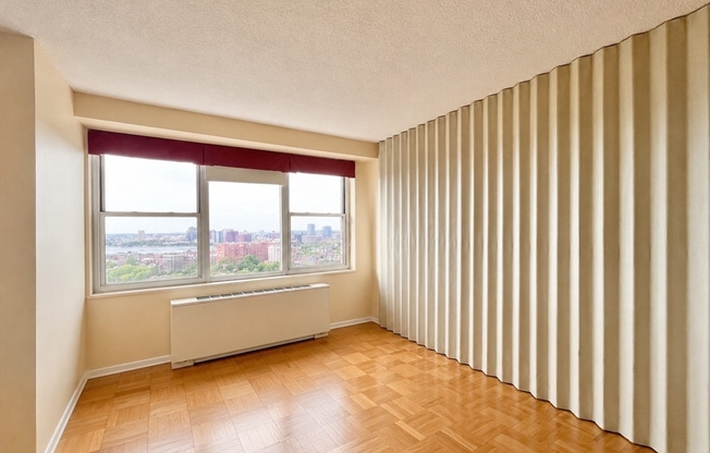 1 bed, 1 bath, 605 sqft, $3,500, Unit 23L