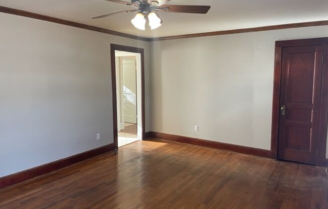 Renovated 2 Bedroom 1 Bath Home for Rent!!