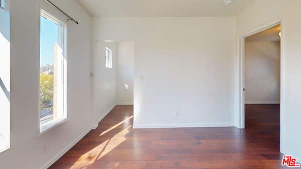 834 LAGUNA AVE