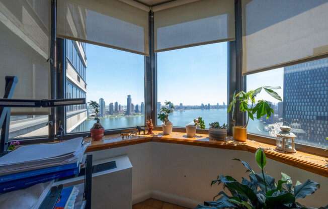 1 bed, 2 baths, 900 sqft, $5,500, Unit 35D