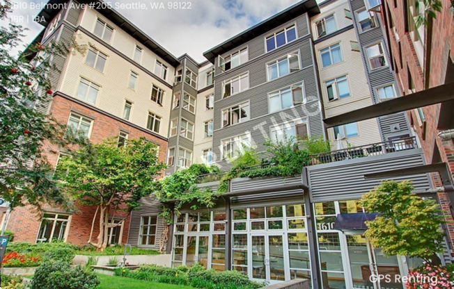 Perfect one bedroom corner unit in Capitol Hill