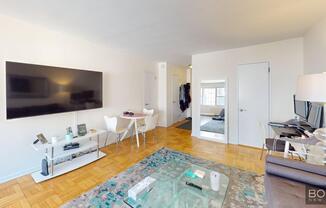 155 E 34th St
