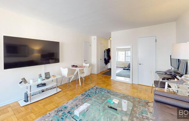 Studio, 1 bath, $3,750, Unit 18L