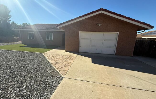 Charming 3-Bedroom 2-Bath Home with Large Fenced Yard-El Cajon, CA