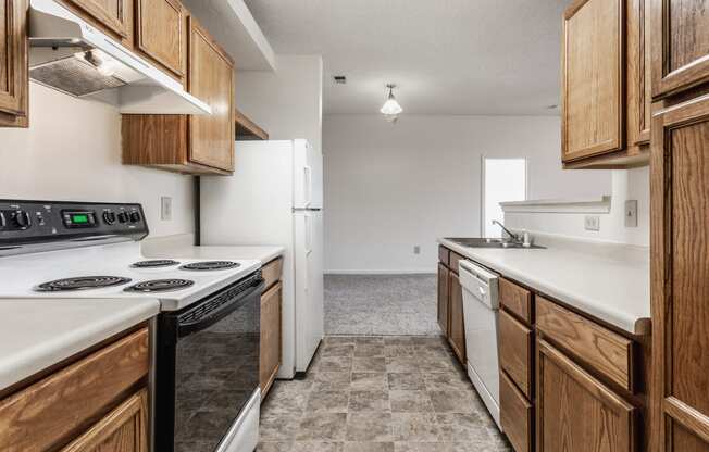 The Shire Kitchen at Polo Run Apartments Indianapolis, IN